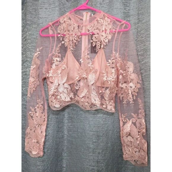 Fashion Nova Lace‎ Short Top With Long Sleeve Pink Women's Medium New With Tags - Picture 1 of 16
